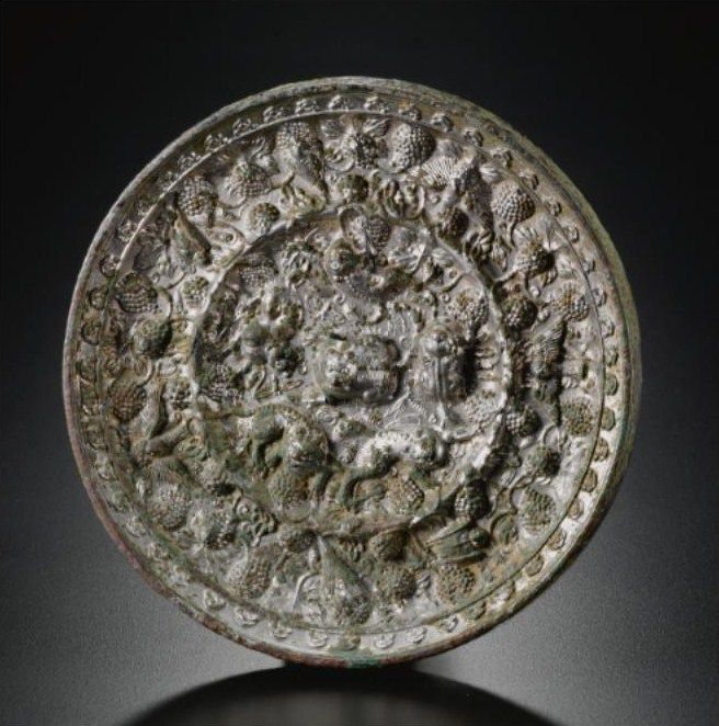 US Art Dealer Caught Smuggling Ancient Chinese Artefacts bronze-tang-dynasty-mirror