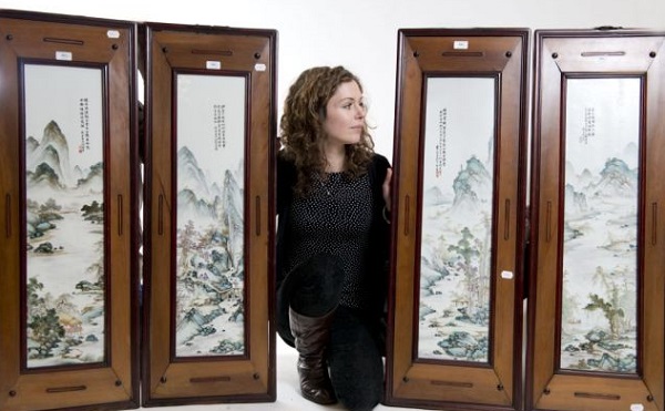 4 Famille Rose Panels With £300 Estimate Fetch £500,000 In Dorset chinese-panels