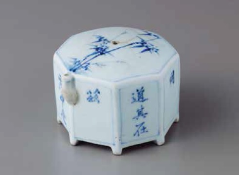 A Korean Joseon Dynasty Water Dropper korean-water-dropper