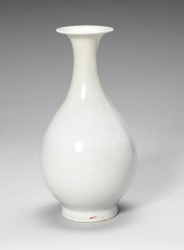 Bonham's: 15th Century Sleeper OR a headache? anhua-vase