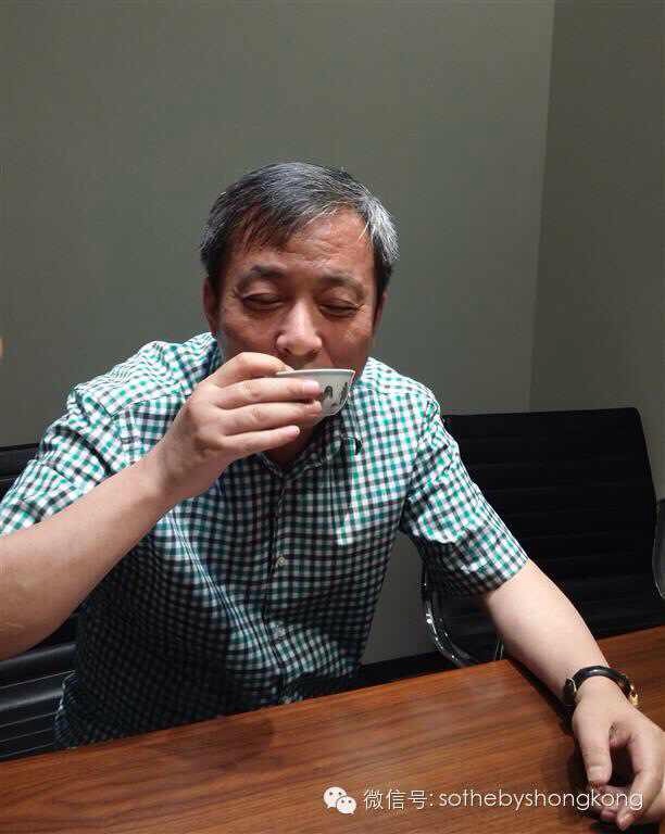Chinese Collector Uses AmEx to Buy $36-Million “Chicken Cup” liuqiqian
