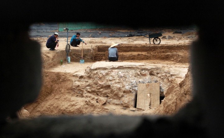 124 Grave Robbers Arrested in 'Biggest Ever' Tomb Raid Case in Zhejiang's History china-tomb-raid