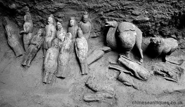 Chinese General & Princess Tomb Filled With Figurines figurine-tomb
