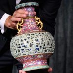 Chinese Porcelain: A Comprehensive Exploration of Tradition and Evolution qianlong-reticulated-vase