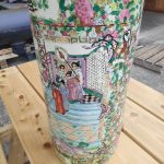 Chinese Rose Medallion Famille Rose 18" Porcelain Umbrella Stand Antique Chinese Rose Medallion Famille Rose 18" Porcelain Umbrella Stand Antique