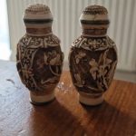 A Pair Of Vintage White Resin Snuff Bottles (Qianlong) Exquisitely carved A Pair Of Vintage White Resin Snuff Bottles (Qianlong) Exquisitely carved