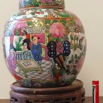 [84] - Chinese Antique Qing Dynasty QianLong Lidded Rose Ginger Jar - One