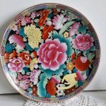 Vintage Chinese Fleure/ Thousand Flower/ Famille Rose Plate Vintage Chinese Fleure/ Thousand Flower/ Famille Rose Plate