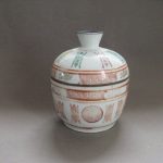 Late Qing period Chinese porcelain lidded pot. Shou characters. Late Qing period Chinese porcelain lidded pot. Shou characters.