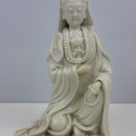 17th Century Chinese Blanc de Chine figure of Guanyin, Kangxi (1661–1722) 20cm H