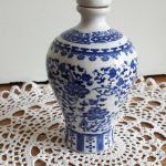 Vintage Jingdezhen Blue and White Porcelain Sake Bottle w/ Lid c.1990s Vintage Jingdezhen Blue and White Porcelain Sake Bottle w/ Lid c.1990s