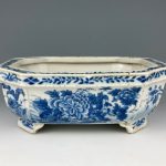 RARE ANTIQUE 18th C. CHINESE PORCELAIN KANGXI BLUE & WHITE PLANTER JARDINIERE RARE ANTIQUE 18th C. CHINESE PORCELAIN KANGXI BLUE & WHITE PLANTER JARDINIERE