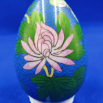 VINTAGE CLOISONNE BRASS DECORATED EGG. BUTTERFLY. BLOSSOM. FLOWERS.11.5CM TALL. VINTAGE CLOISONNE BRASS DECORATED EGG. BUTTERFLY. BLOSSOM. FLOWERS.11.5CM TALL.