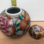 Vintage Painted Floral Pot Jar with Lid Cover Circular 12cm tall 12cm wide Vintage Painted Floral Pot Jar with Lid Cover Circular 12cm tall 12cm wide