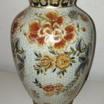Vintage Chinese Oriental Zhongguo Zhi Zao Satsuma style Porcelain Vase Vintage Chinese Oriental Zhongguo Zhi Zao Satsuma style Porcelain Vase