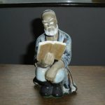Vintage Chinese Mudman Reading Scholar Clay Figurine, Size 15 x 9cm Vintage Chinese Mudman Reading Scholar Clay Figurine, Size 15 x 9cm