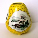 A SUPERB SMALL Chinese VASE ( MOUNTAIN SCENE WITH VERSE) 80mm in height APPROX A SUPERB SMALL Chinese VASE ( MOUNTAIN SCENE WITH VERSE) 80mm in height APPROX