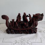 Vintage Carved Mahogany Resin Shou-Shan Dragon Boat Vintage Carved Mahogany Resin Shou-Shan Dragon Boat