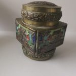 CHINESE COPPERED METAL BOX WITH REMOVABLE LID. CHINESE COPPERED METAL BOX WITH REMOVABLE LID.