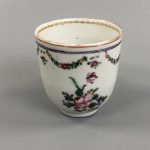 A Chinese export porcelain cup. c.1770 c#1 A Chinese export porcelain cup. c.1770 c#1