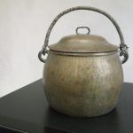 ANTIQUE CHINESE BRONZE LIDDED POT ANTIQUE CHINESE BRONZE LIDDED POT
