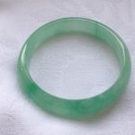 Vintage Translucent Natural Apple Green Jadeite Jade Bangle Bracelet 51.3MM Vintage Translucent Natural Apple Green Jadeite Jade Bangle Bracelet 51.3MM