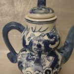 Vintage Chinese Porcelain Teapot Dragon Blue and White Vintage Chinese Porcelain Teapot Dragon Blue and White