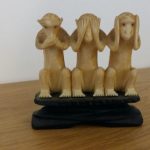 ANTIQUE /VINTAGE CARVED BOVINE BONE "3 MONKEYS:SEE, SPEAK & HEAR NO EVIL’ VGC ANTIQUE /VINTAGE CARVED BOVINE BONE "3 MONKEYS:SEE, SPEAK & HEAR NO EVIL’ VGC