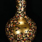 13" DaQing Qianlong Marked Color Enamel Porcelain Gilt Dragon Totem Vase Bottle 13" DaQing Qianlong Marked Color Enamel Porcelain Gilt Dragon Totem Vase Bottle