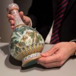 The Difference Between Imperial and Private Kilns in Chinese Antique Porcelain: Quality, Price, and History qianlong-vase
